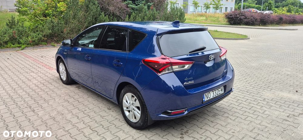 Toyota Auris Hybrid 135 Comfort - 2