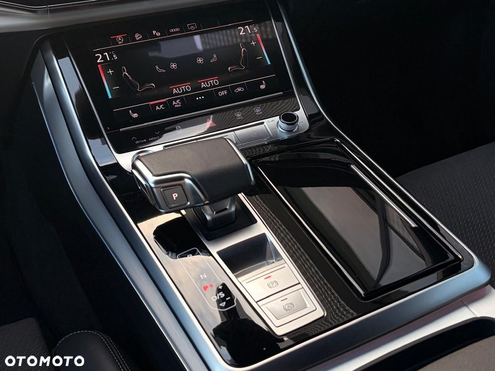 Audi Q8 50 TDI mHEV Quattro Tiptronic - 27