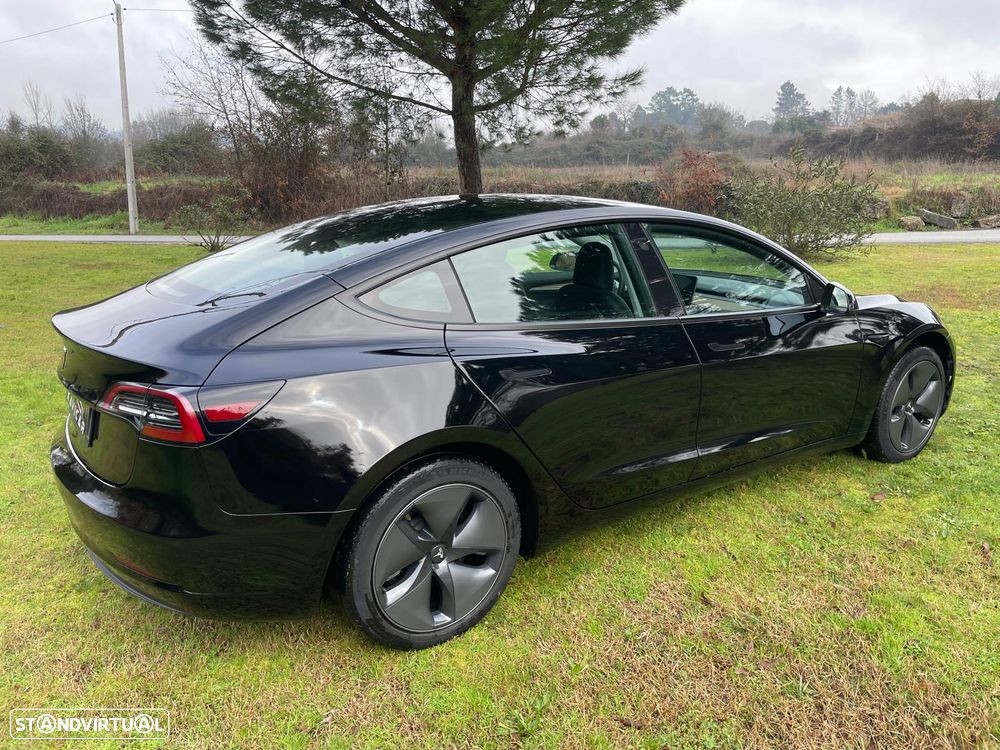 Tesla Model 3 Long Range Tração Traseira - 29