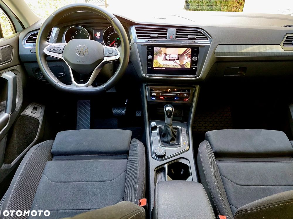 Volkswagen Tiguan - 10