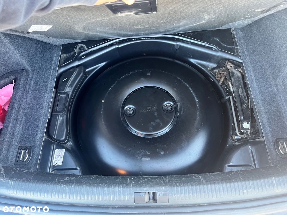 Audi A4 Limousine - 16