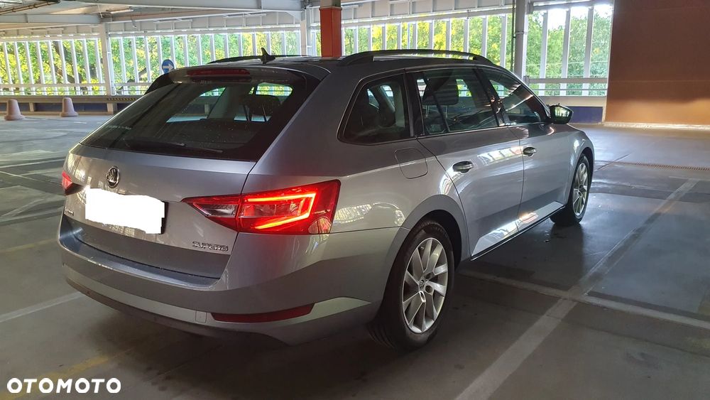 Skoda Superb 1.5 TSI ACT Active - 6
