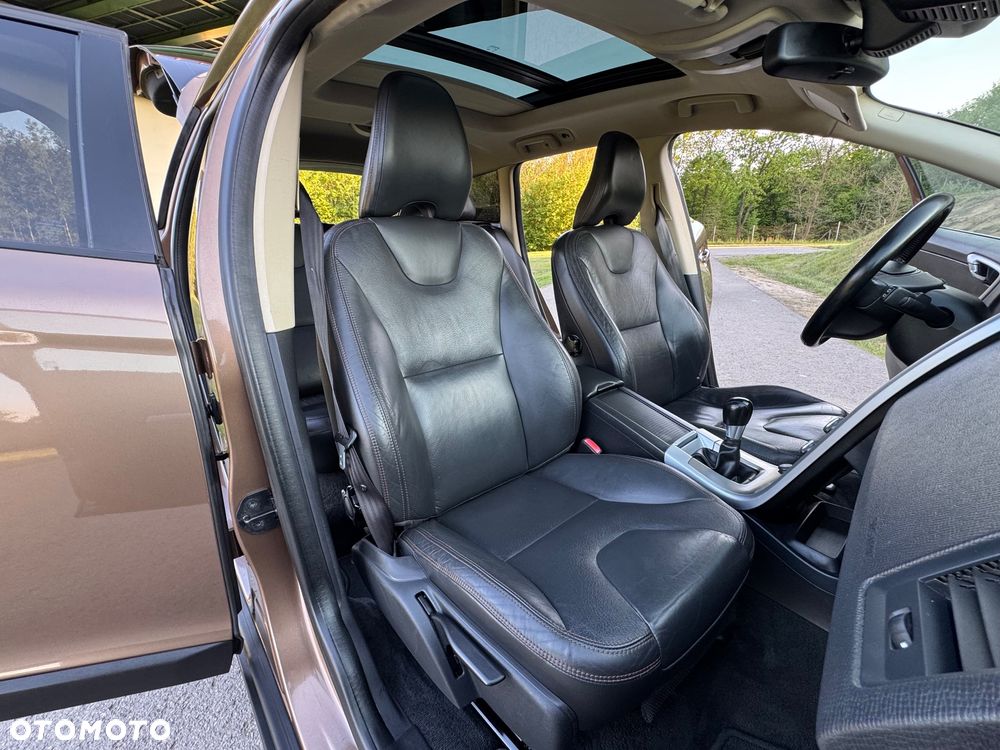 Volvo XC 60 - 26