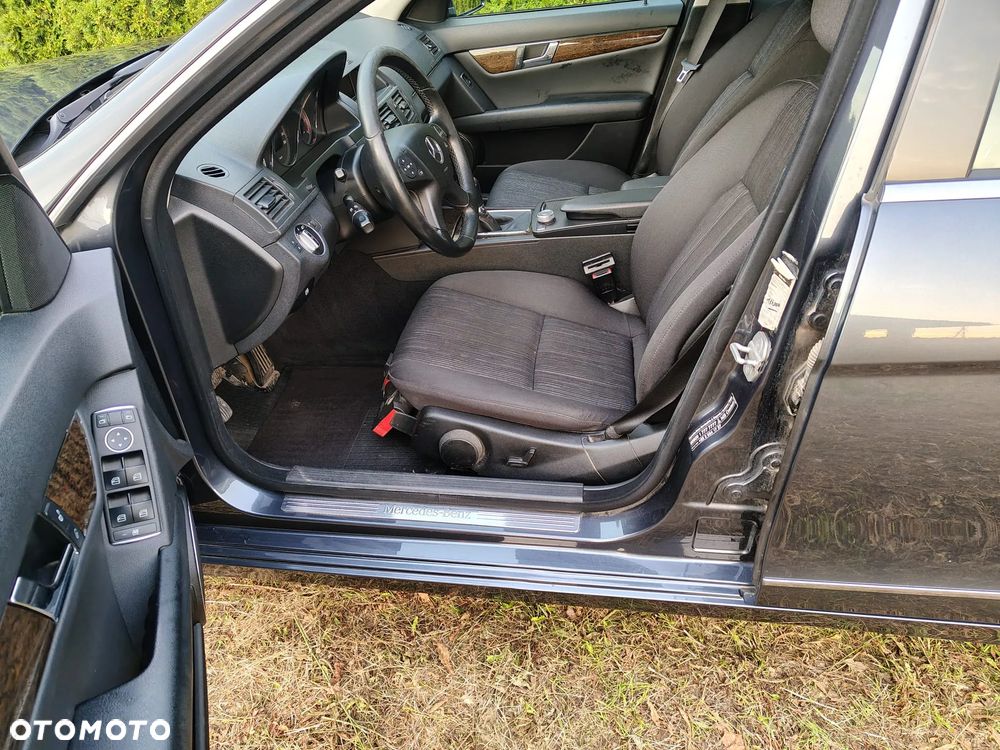 Mercedes-Benz Klasa C 200 CDI Elegance - 15