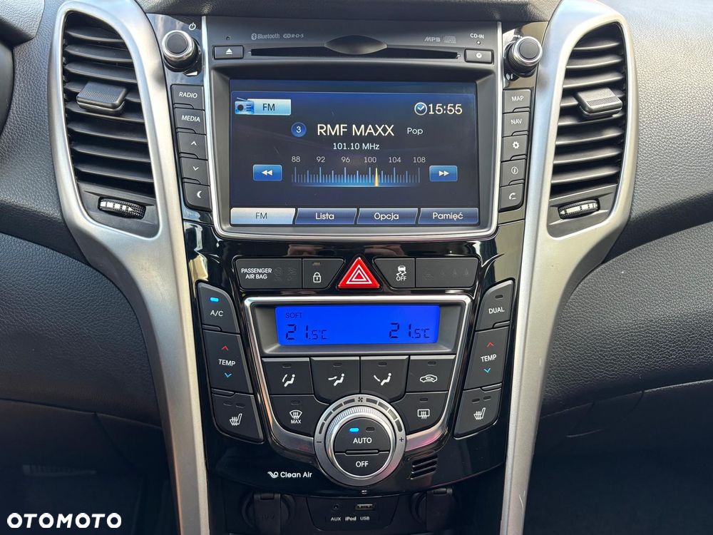 Hyundai i30 1.6 GDI Premium - 17