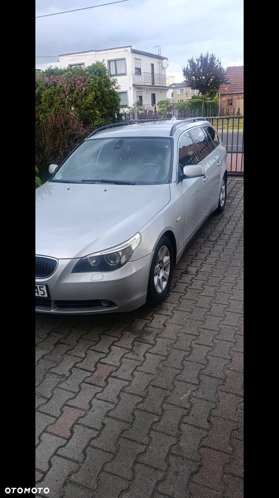 BMW Seria 5 525i Touring - 2