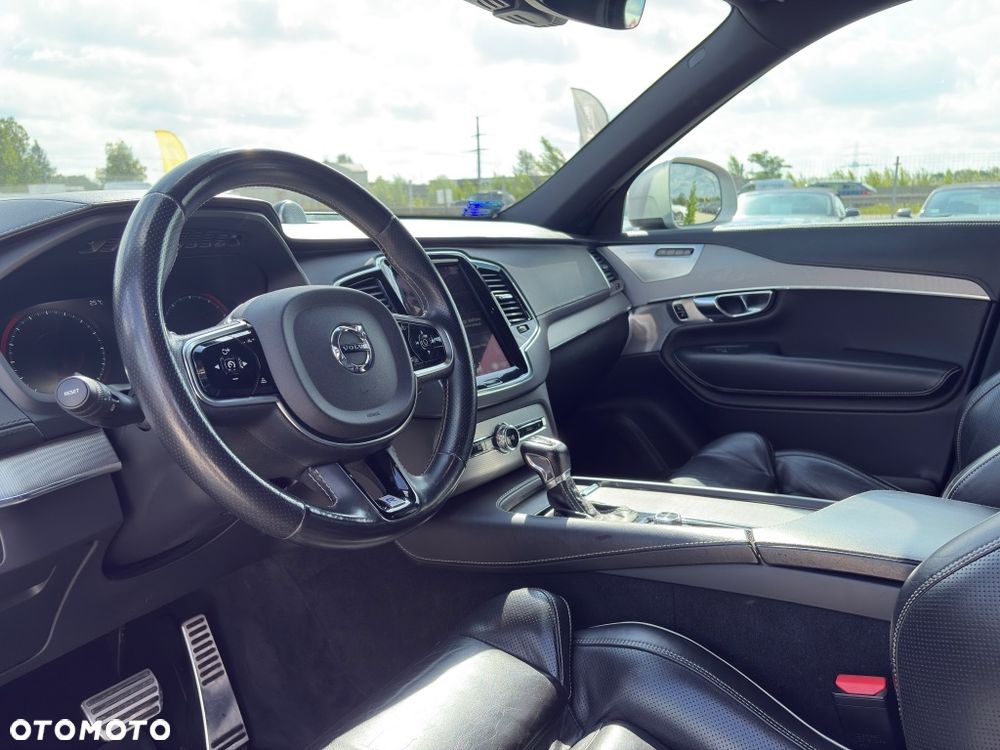 Volvo XC 90 T6 AWD R-Design - 10