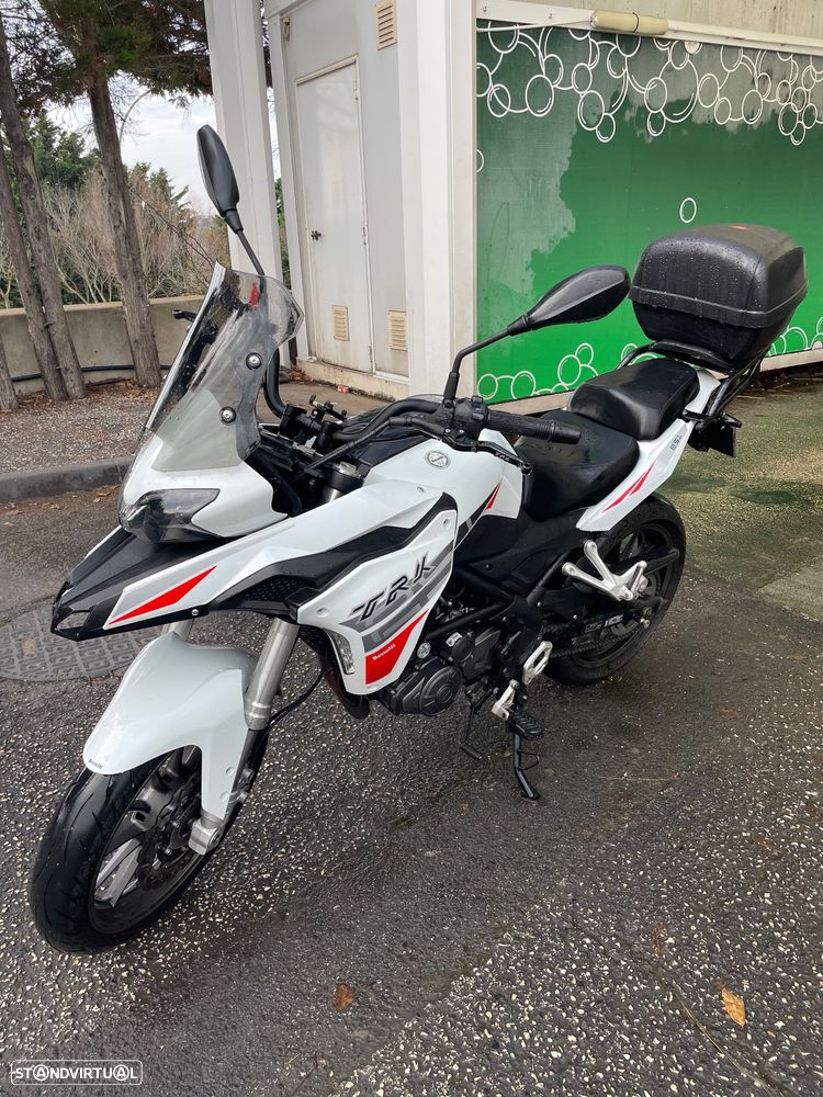 Benelli TRK 251 - 7