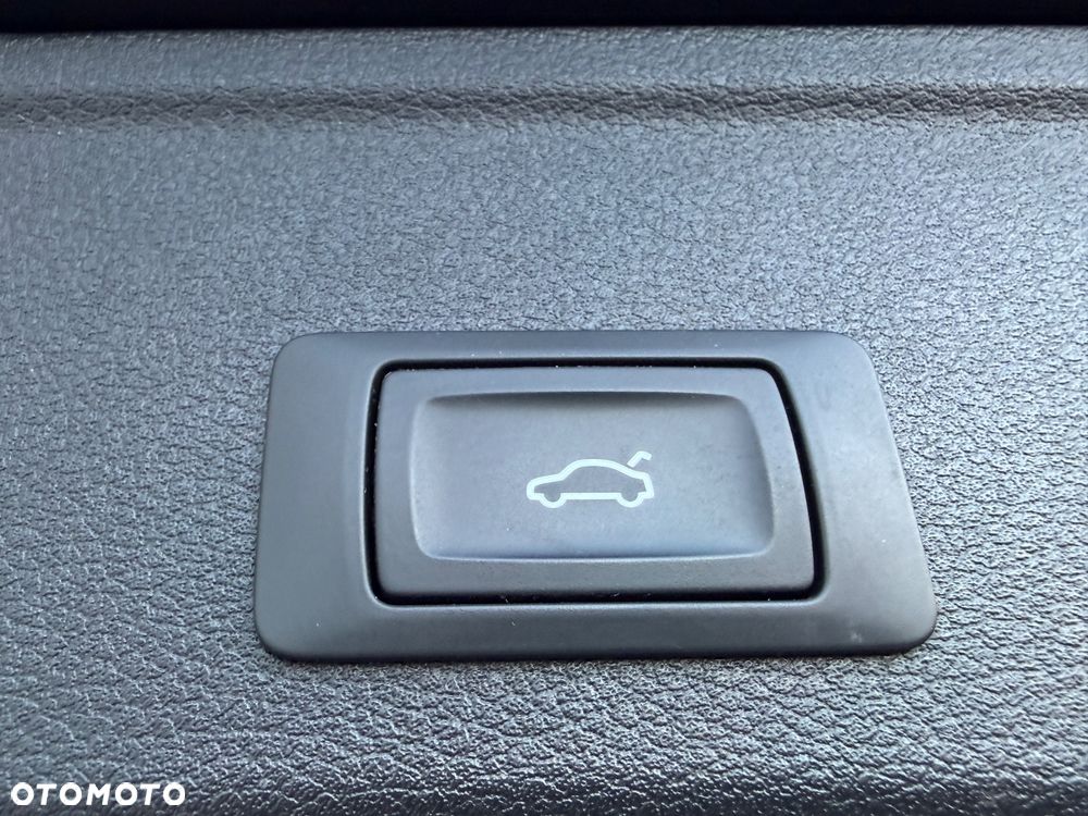 Audi A4 Avant 35 TDI S tronic - 14