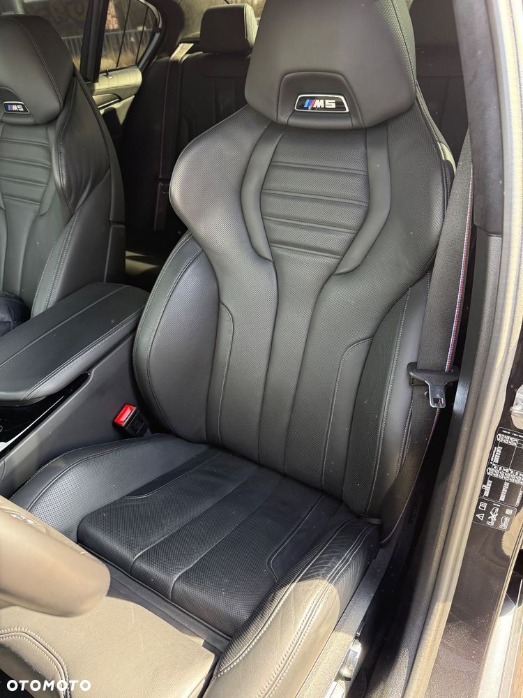 BMW M5 Competition - 17