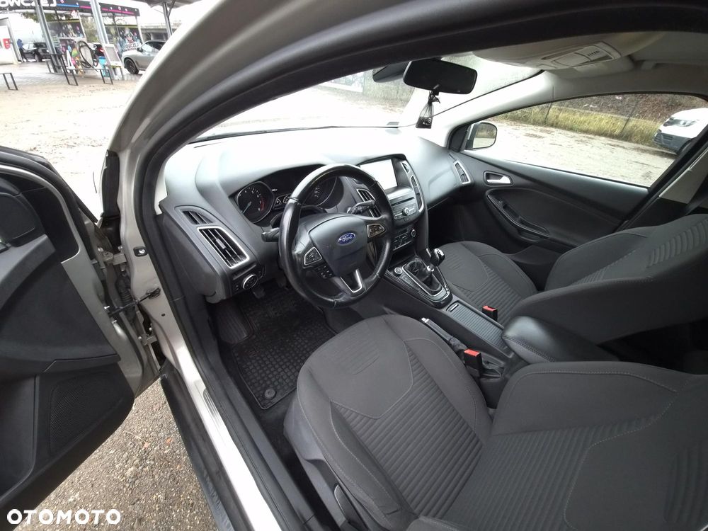 Ford Focus 1.5 EcoBoost Titanium ASS - 23