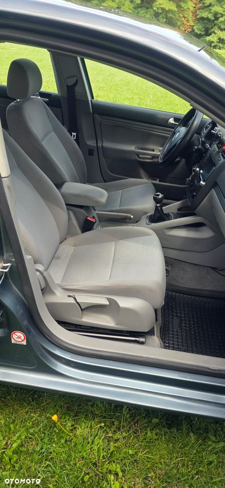 Volkswagen Jetta 1.9 TDI Comfortline - 10