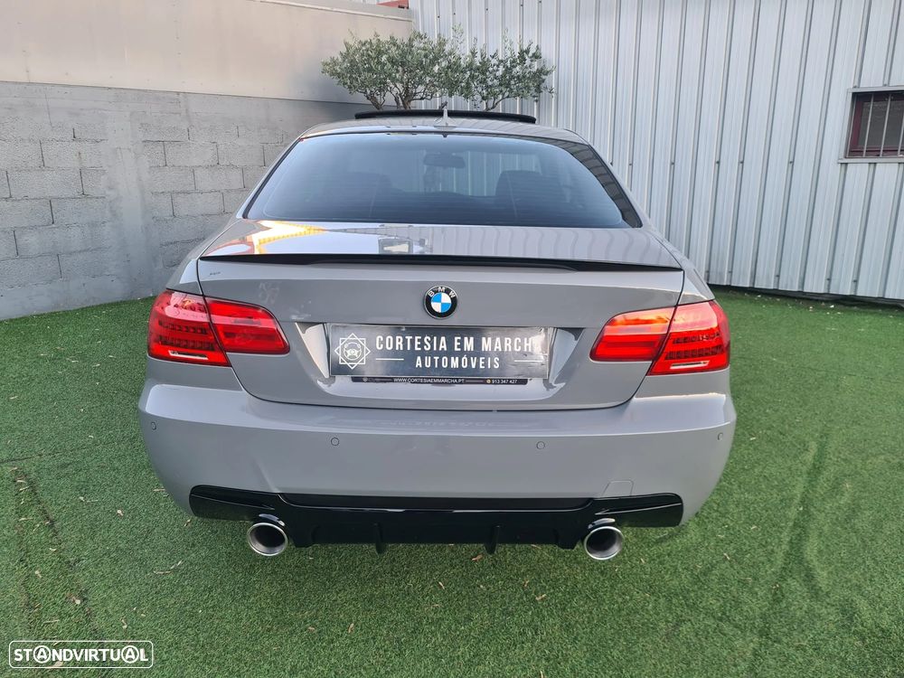 BMW 320 d Coupe Edição M - 14