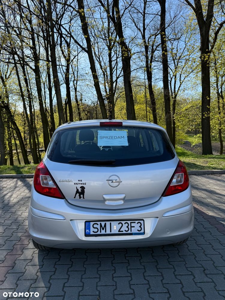 Opel Corsa 1.2 16V Enjoy - 4