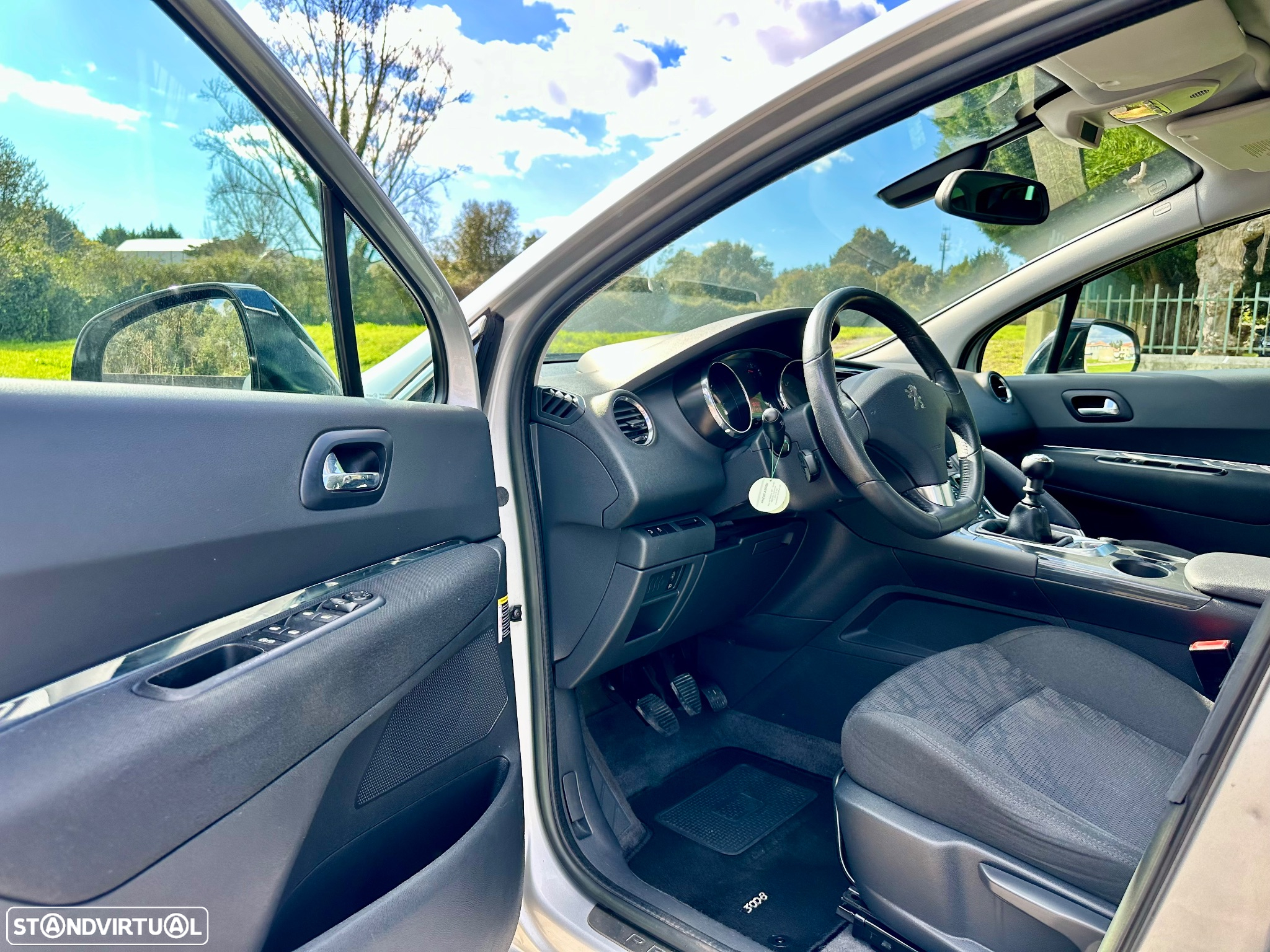 Peugeot 3008 1.6 HDi Allure - 16
