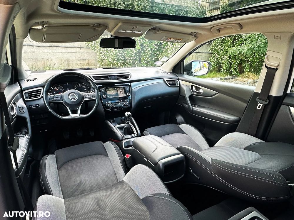 Nissan Qashqai 1.3 DIG-T N-CONNECTA - 6