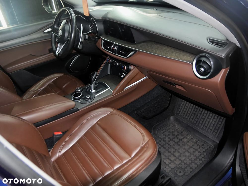 Alfa Romeo Stelvio 2.0 Turbo Executive Q4 - 7