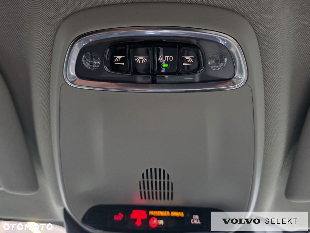 Volvo V60 Cross Country - 30