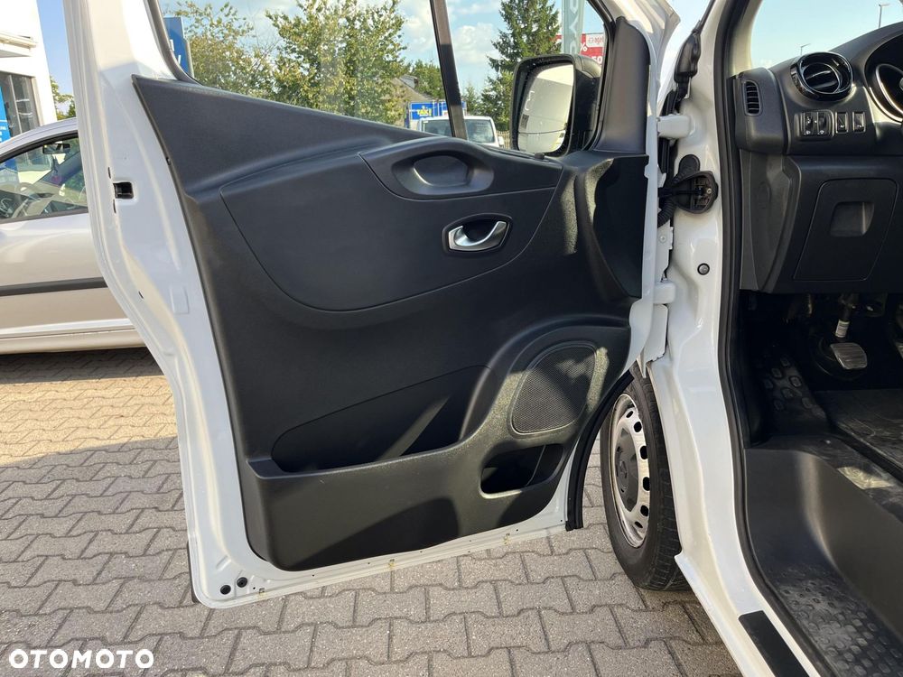 Renault trafic - 10