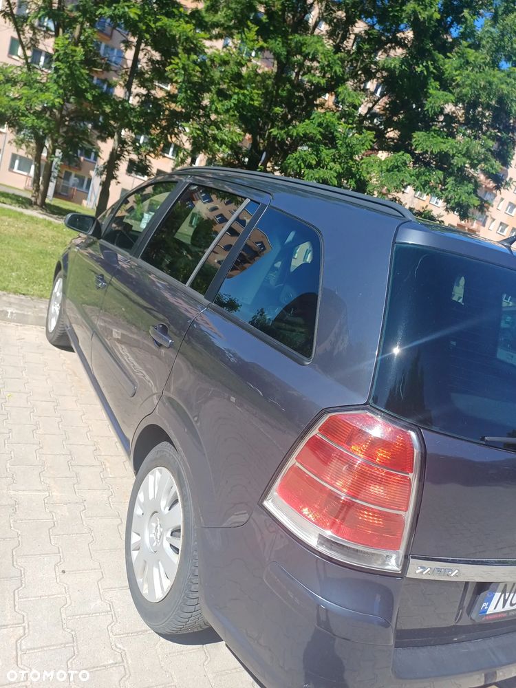 Opel Zafira - 3