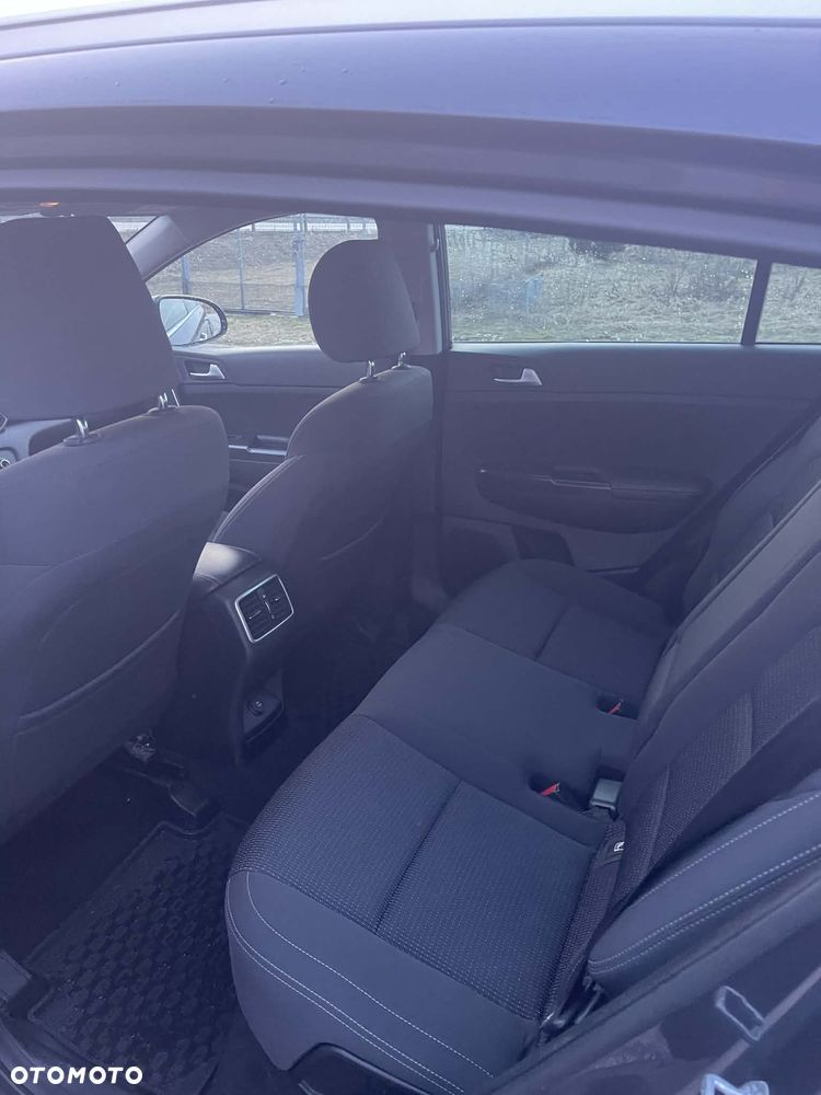 Kia Sportage 1.6 GDI L 2WD - 12