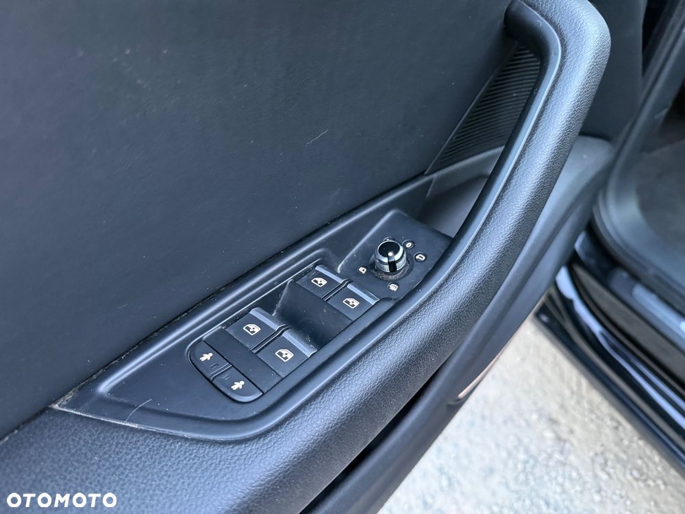 Audi A4 Avant 2.0 TDI ultra S tronic sport - 11
