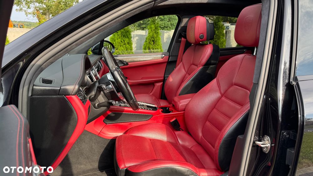 Porsche Macan - 38