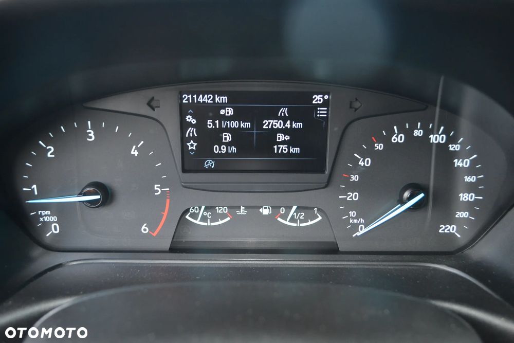 Ford Fiesta 1.5 TDCi ACTIVE - 17