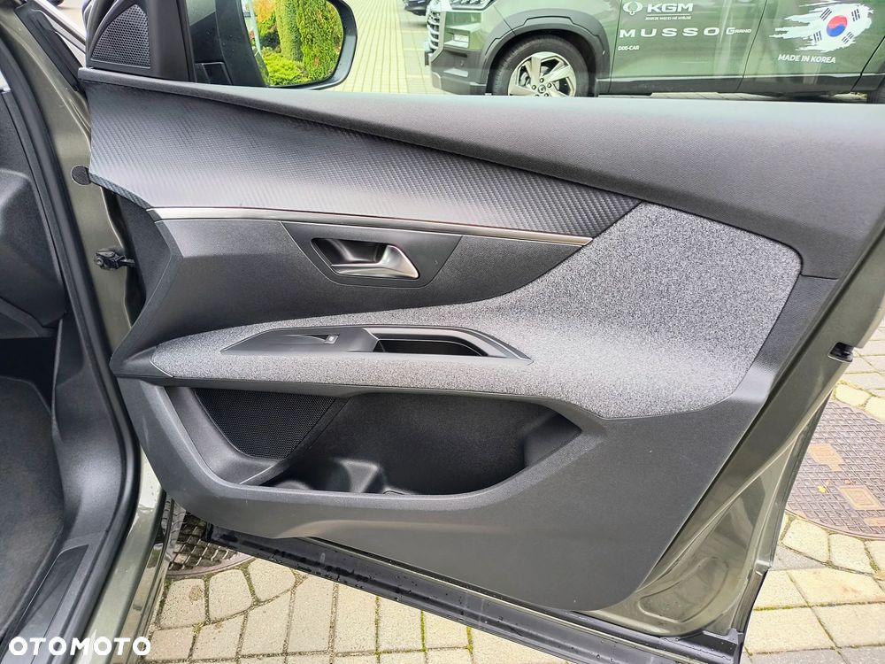 Peugeot 5008 1.2 PureTech Active S&S EAT6 - 16