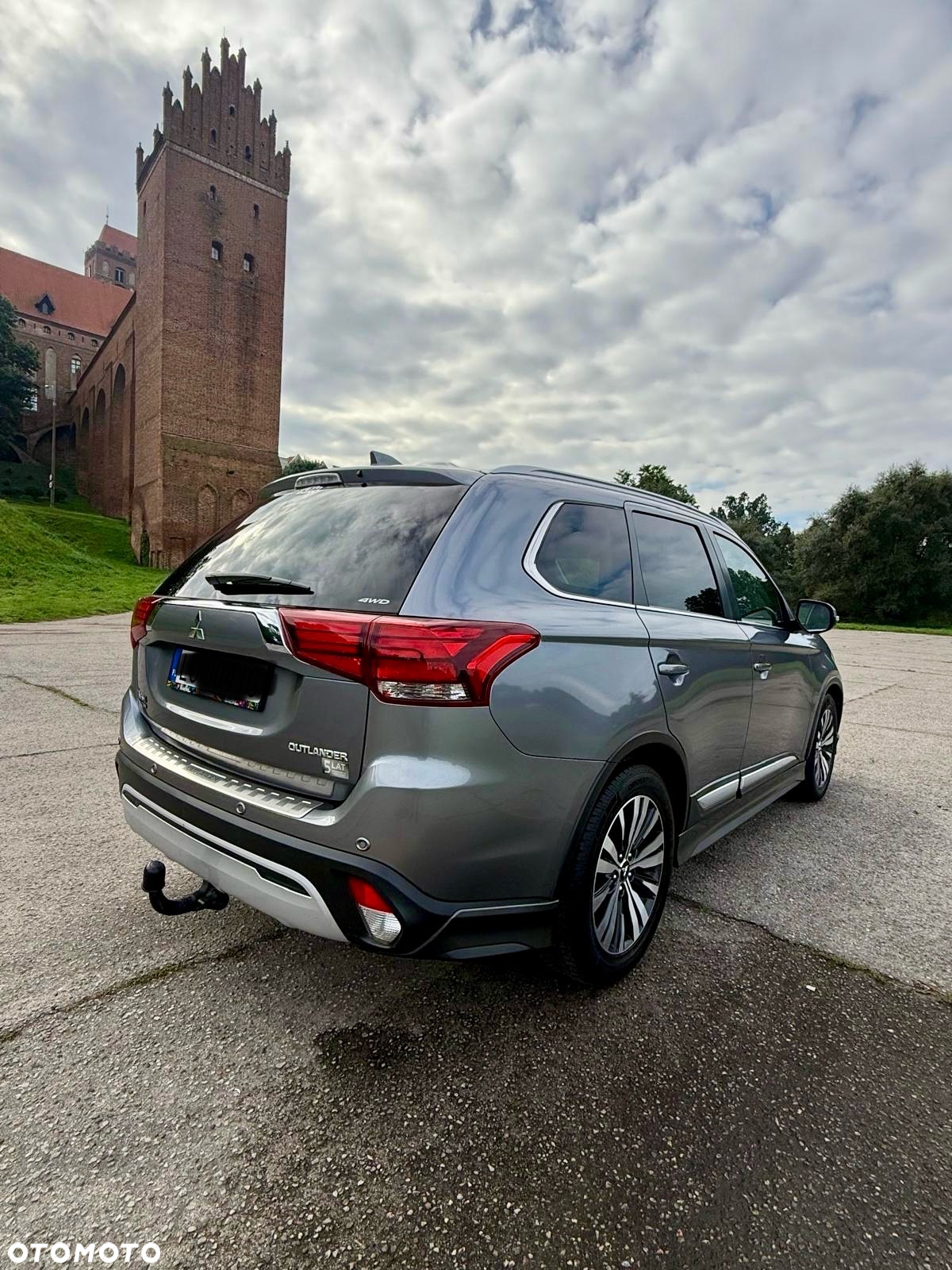 Mitsubishi Outlander - 7