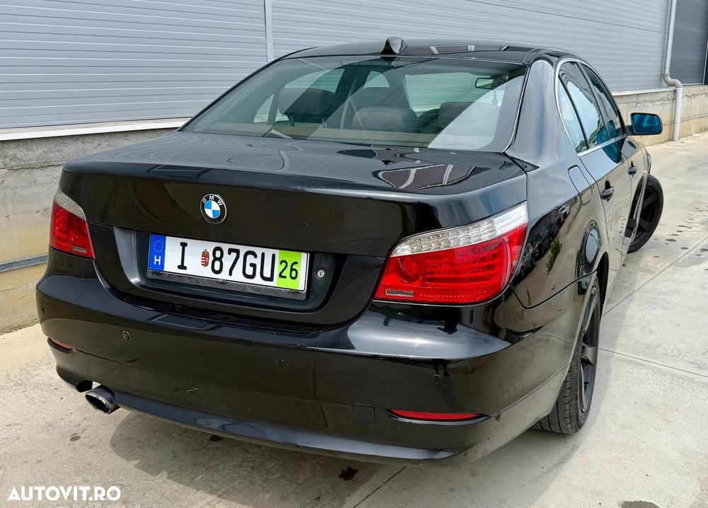 BMW Seria 5 520d Edition Lifestyle - 4