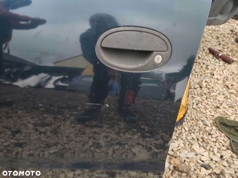 KL DRZWI LEWY PRZÓD GOŁE OPEL CORSA C H/B 5D Z20U - 2