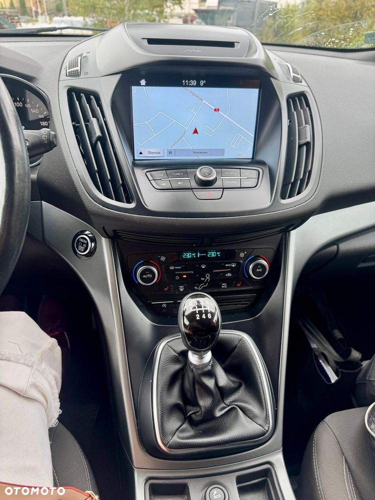 Ford Kuga - 4