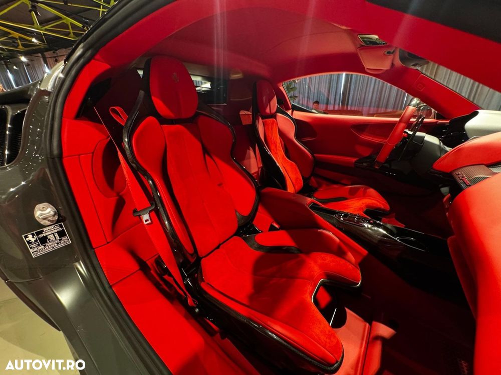 Ferrari SF90 Stradale - 15