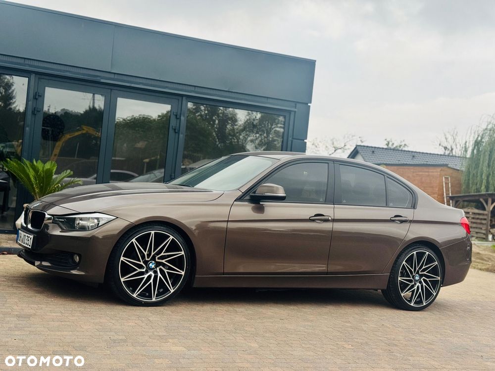 BMW Seria 3 316d DPF Edition Exclusive - 9