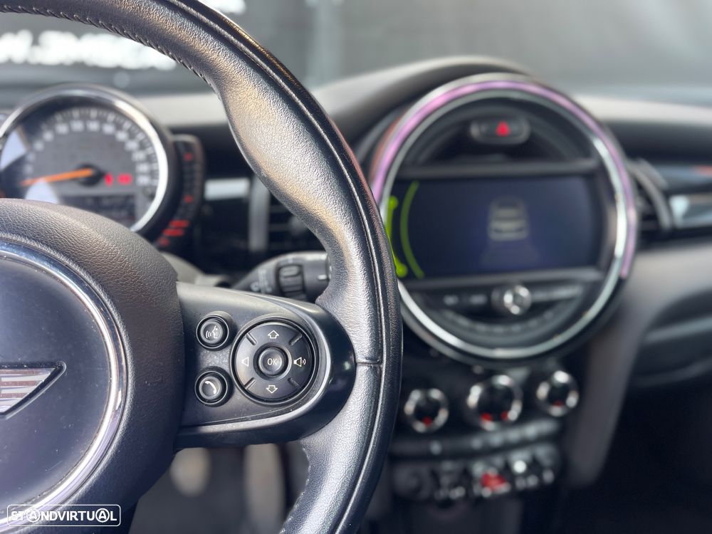 MINI 5 Portas Cooper D - 13