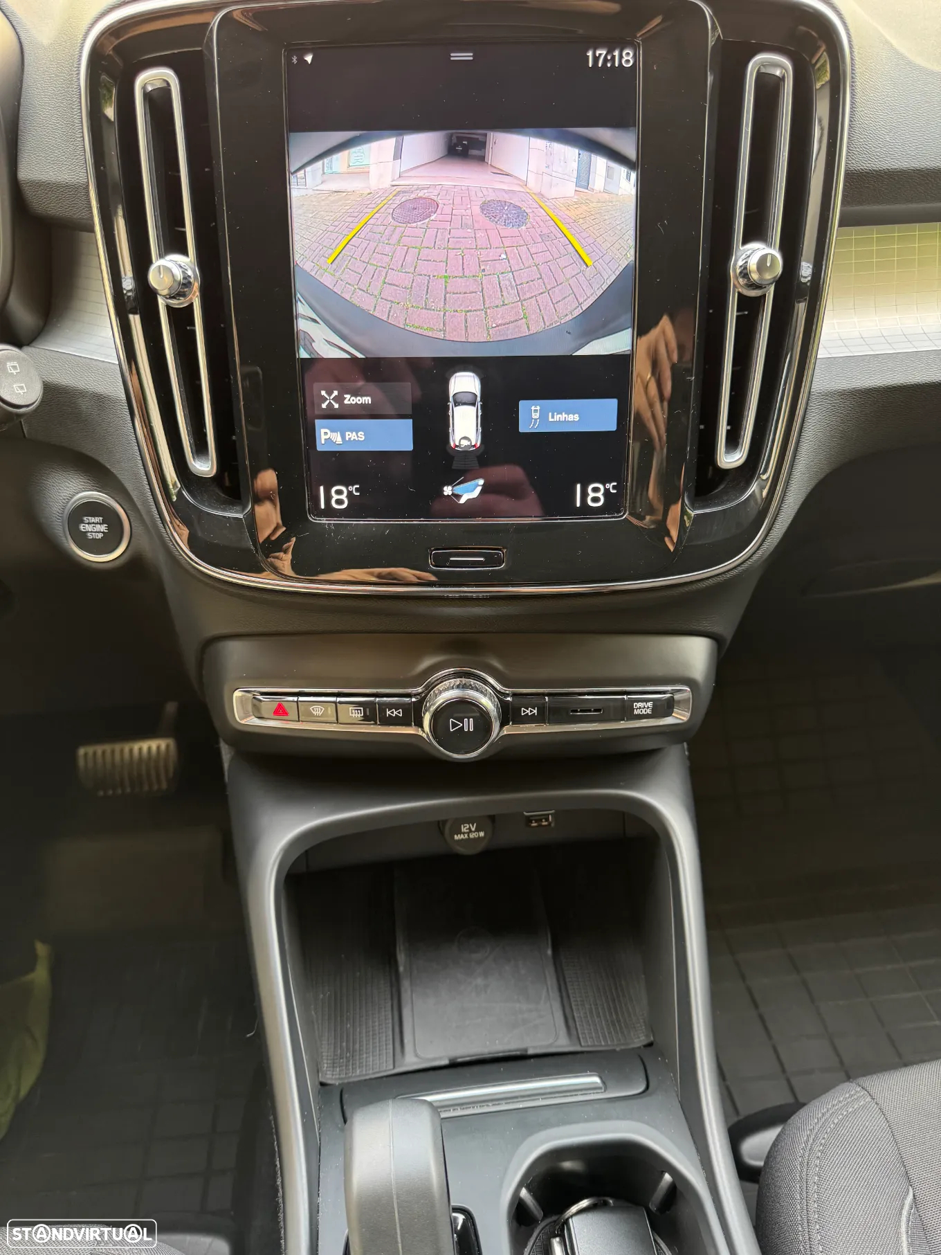 Volvo XC 40 1.5 T3 Momentum Geartronic - 12