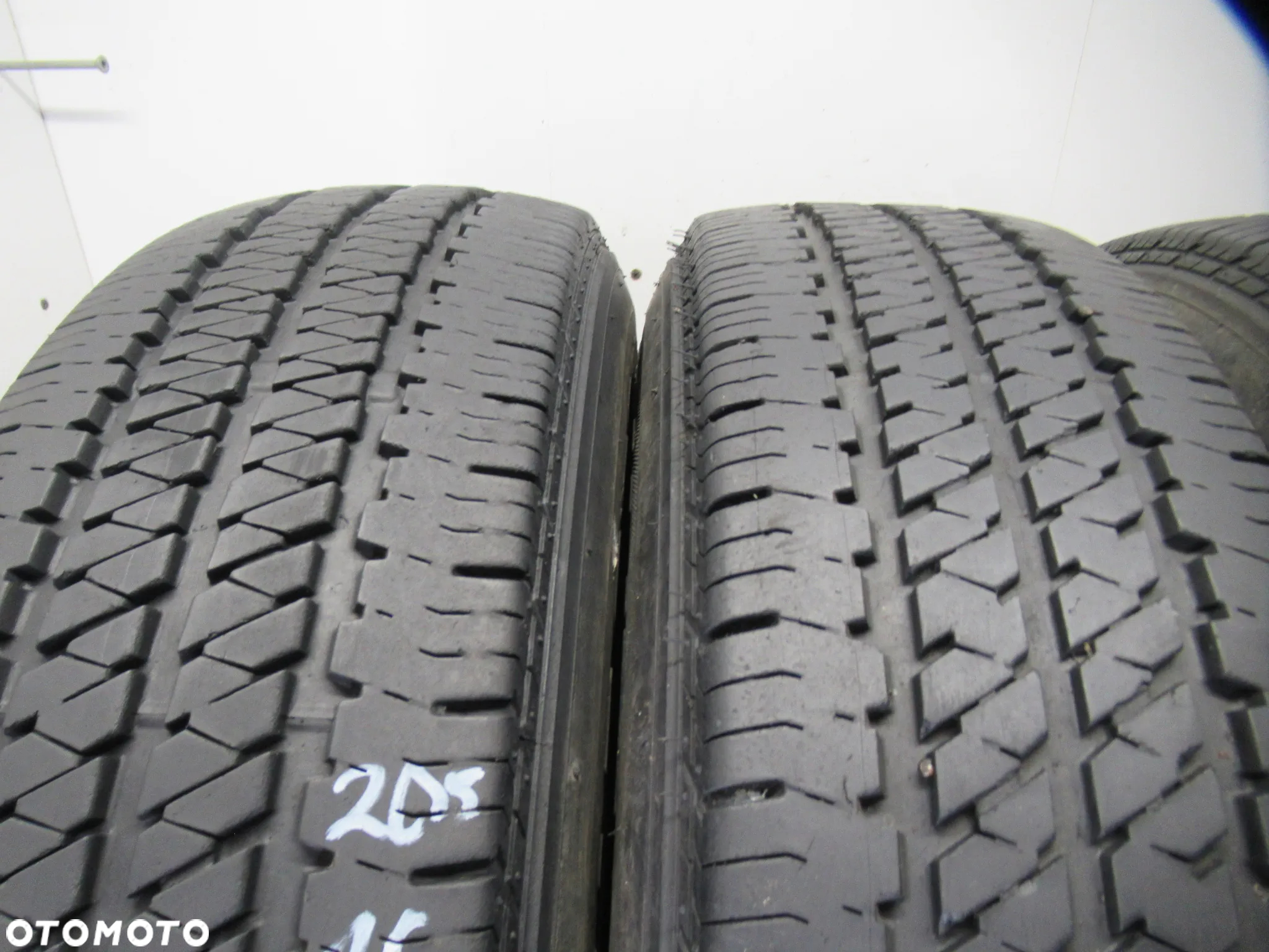 4 Bridgestone Dualer H/T 684 205/16c 8PR 110/108T - 3