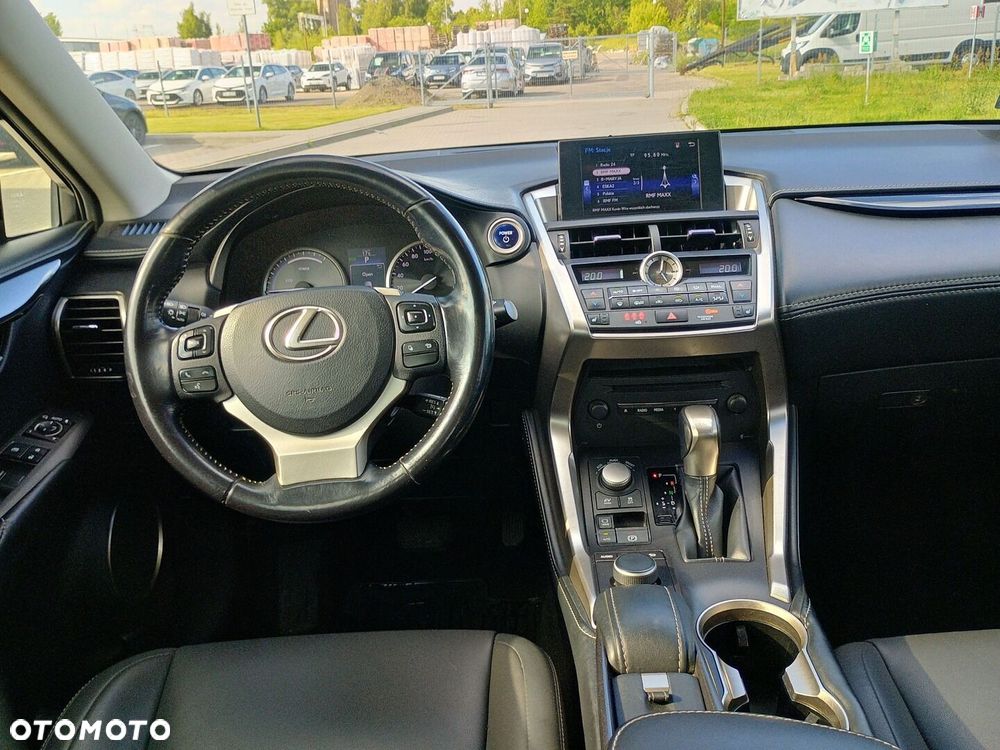 Lexus NX 300h Business Edition AWD - 14