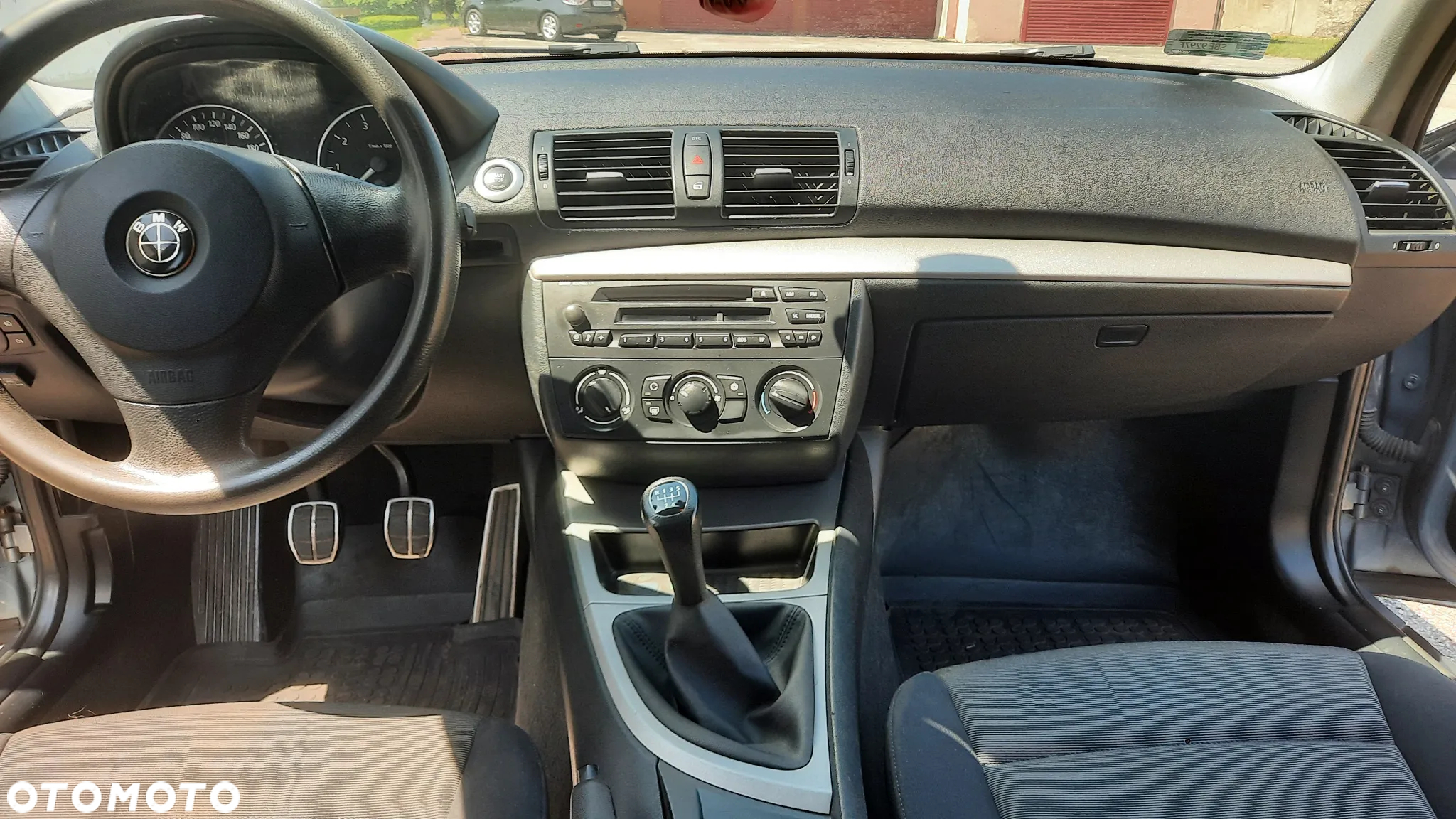 BMW Seria 1 116i - 8
