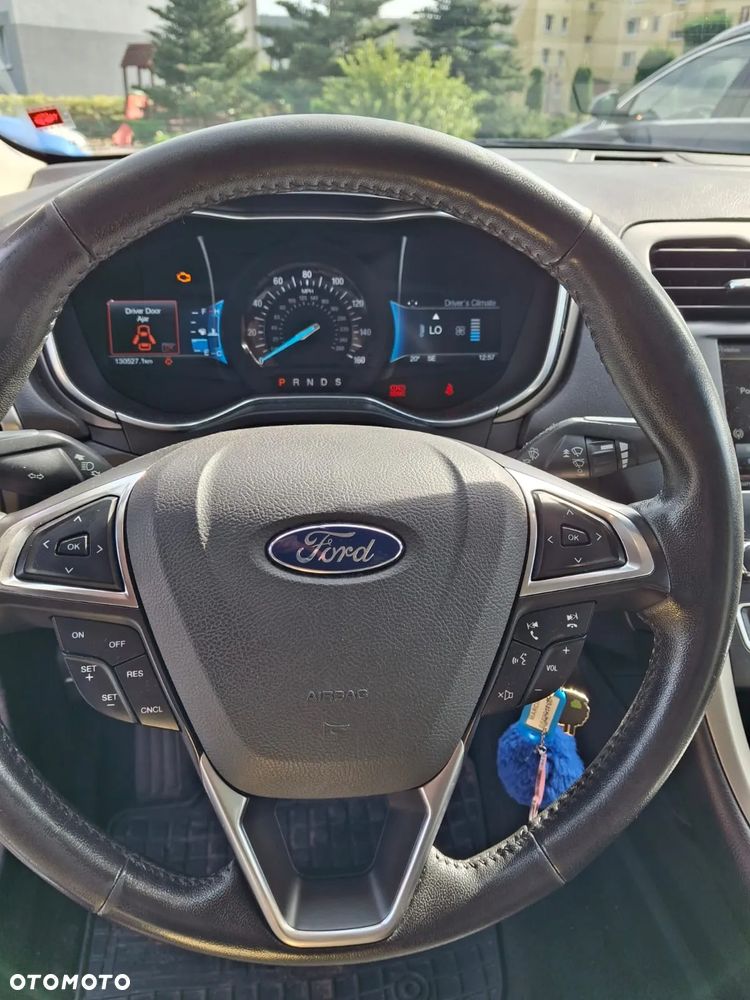 Ford Fusion - 6