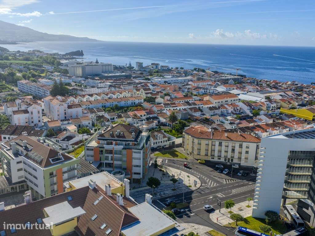 T3 com Suite, Closet e 2 Lugares de Garagem na Av. D. João III - Po... - Grande imagem: 5/40