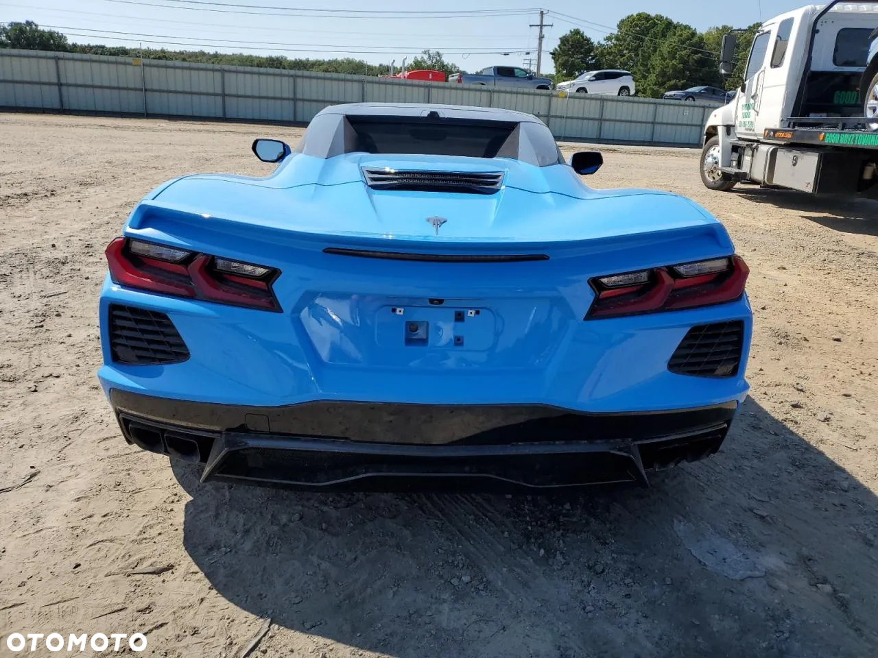Chevrolet Corvette - 6