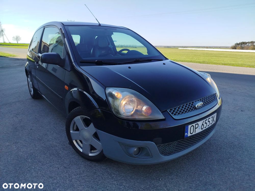 Ford Fiesta 1.3 Ambiente - 25