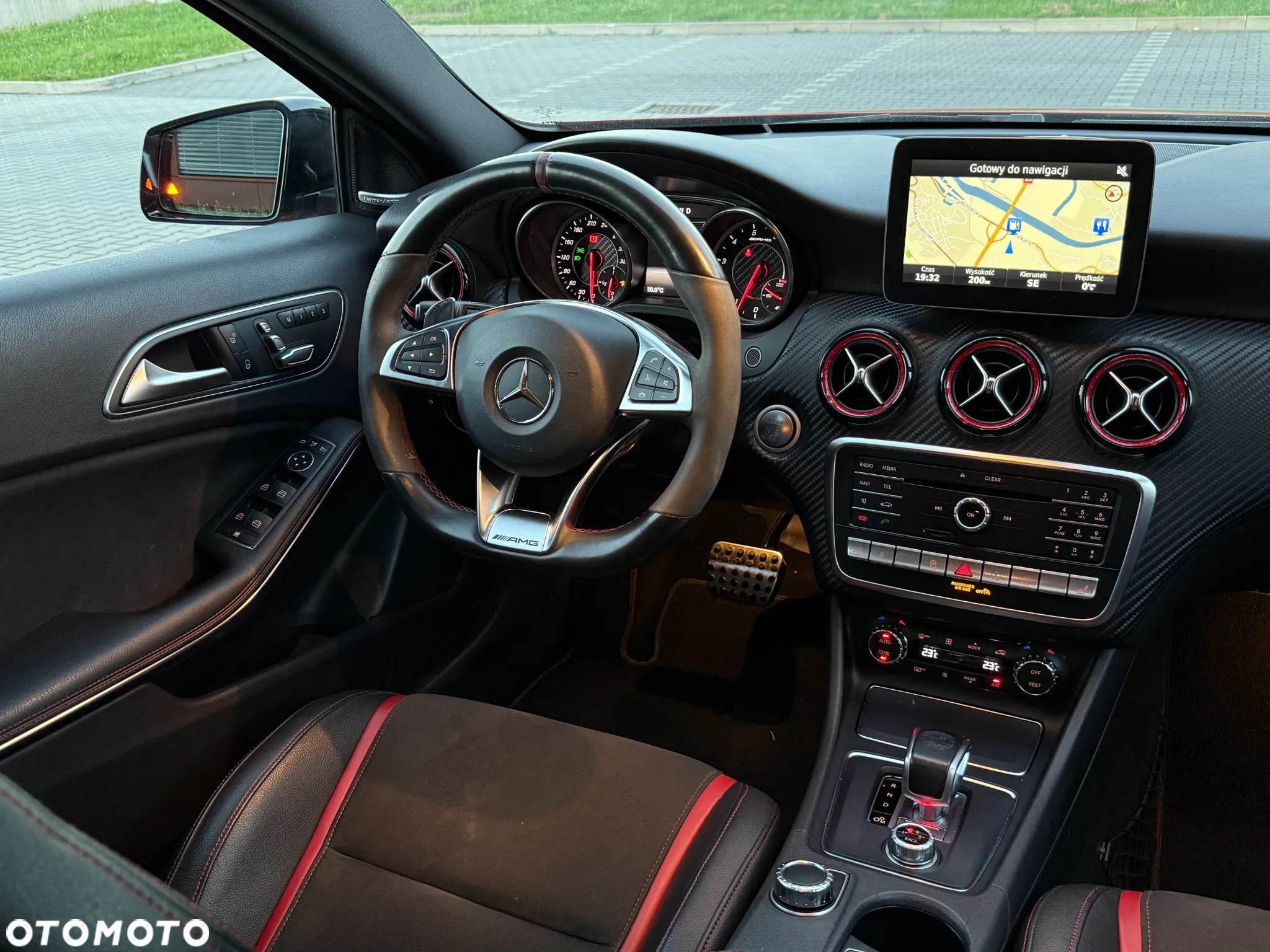 Mercedes-Benz Klasa A AMG 45 4-Matic - 31
