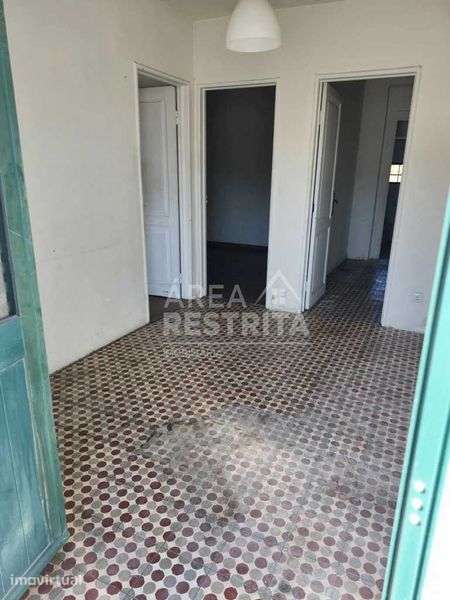 Oportunidade única de investimento 3 imóveis 1 Loja e terreno - Grande imagem: 3/7