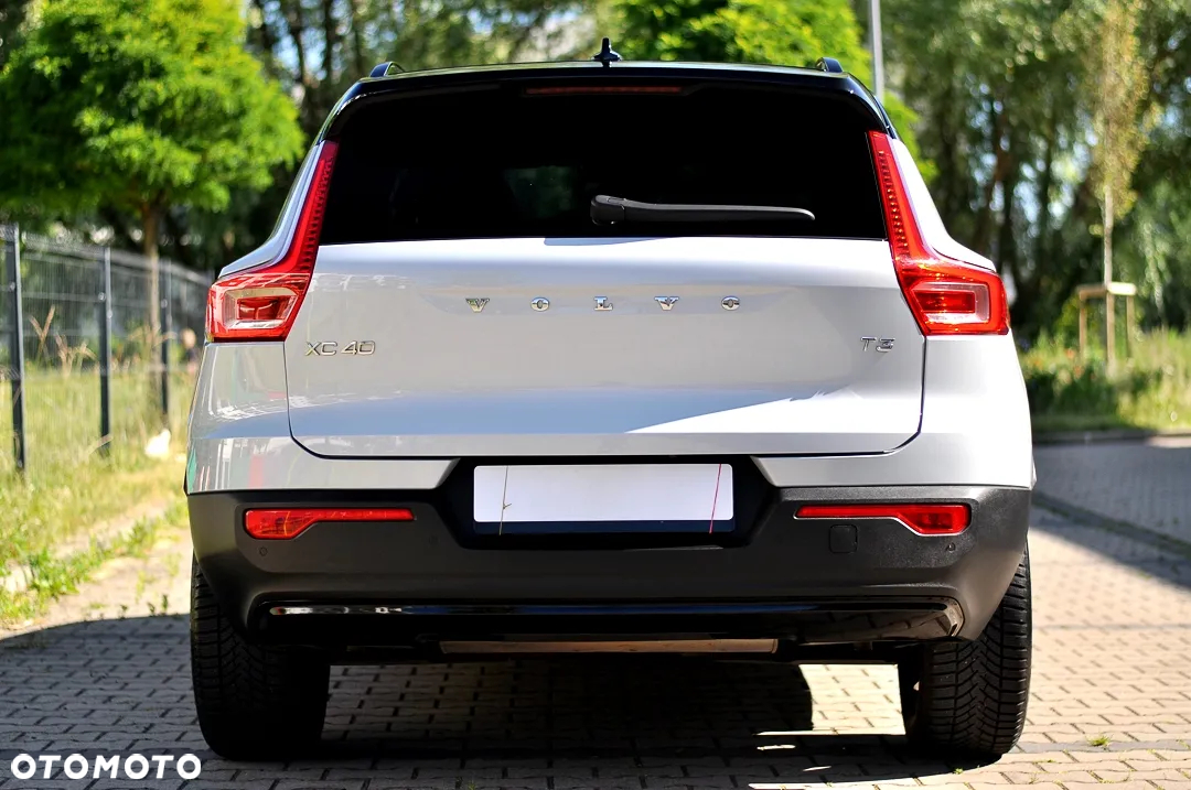 Volvo XC 40 T3 R-Design - 9