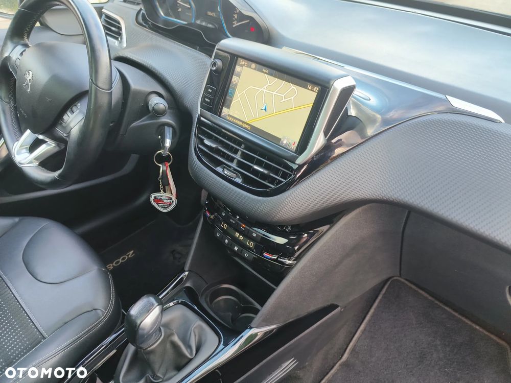 Peugeot 2008 PureTech 110 Stop&Start Crossway - 35