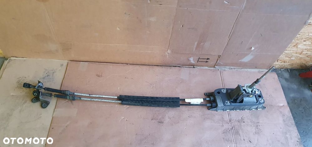 Wybierak lewarek biegów linki VW Passat B6 2.0 TDI 1K0711061A - 1