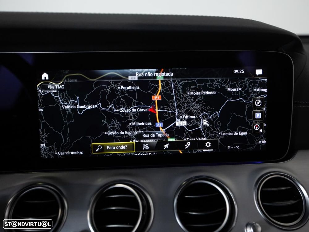 Mercedes-Benz E 300 de 4Matic T 9G-TRONIC AMG Line - 31